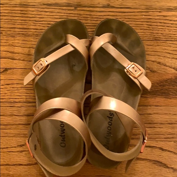 outwoods sandals rose gold